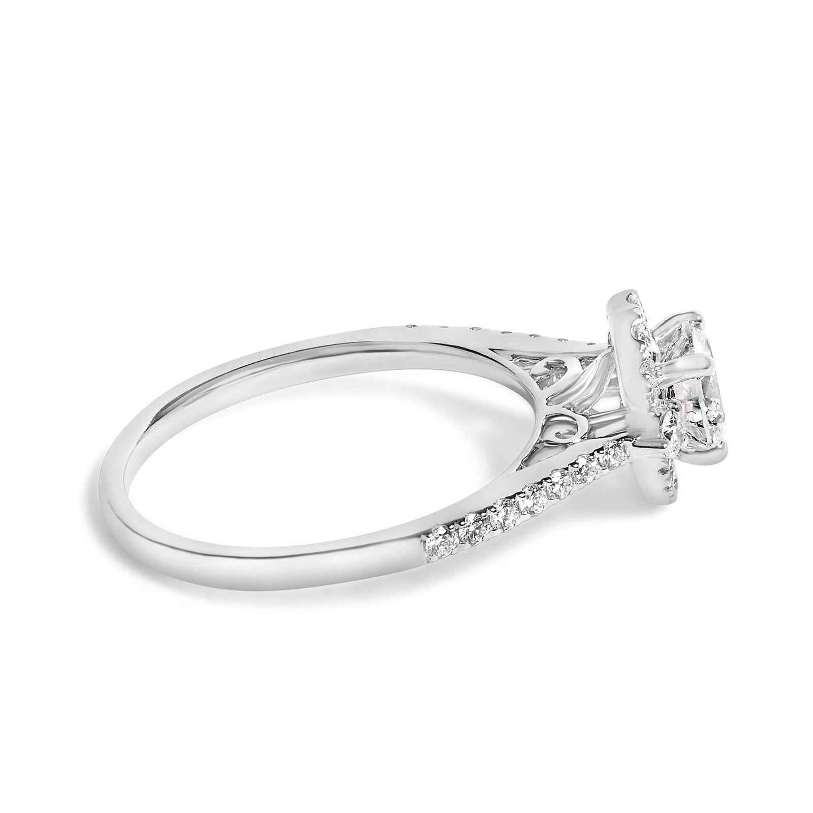 14K White Gold 1.00 Cttw Lab-Grown Diamond Oval Shaped Halo Engagement Ring (F-G Color, VS1-VS2 Clarity)