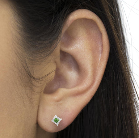 Sterling Silver Color Treated Princess Diamond Quad Stud Earring (1/2 cttw, Green Color, I1-I2 Clarity)