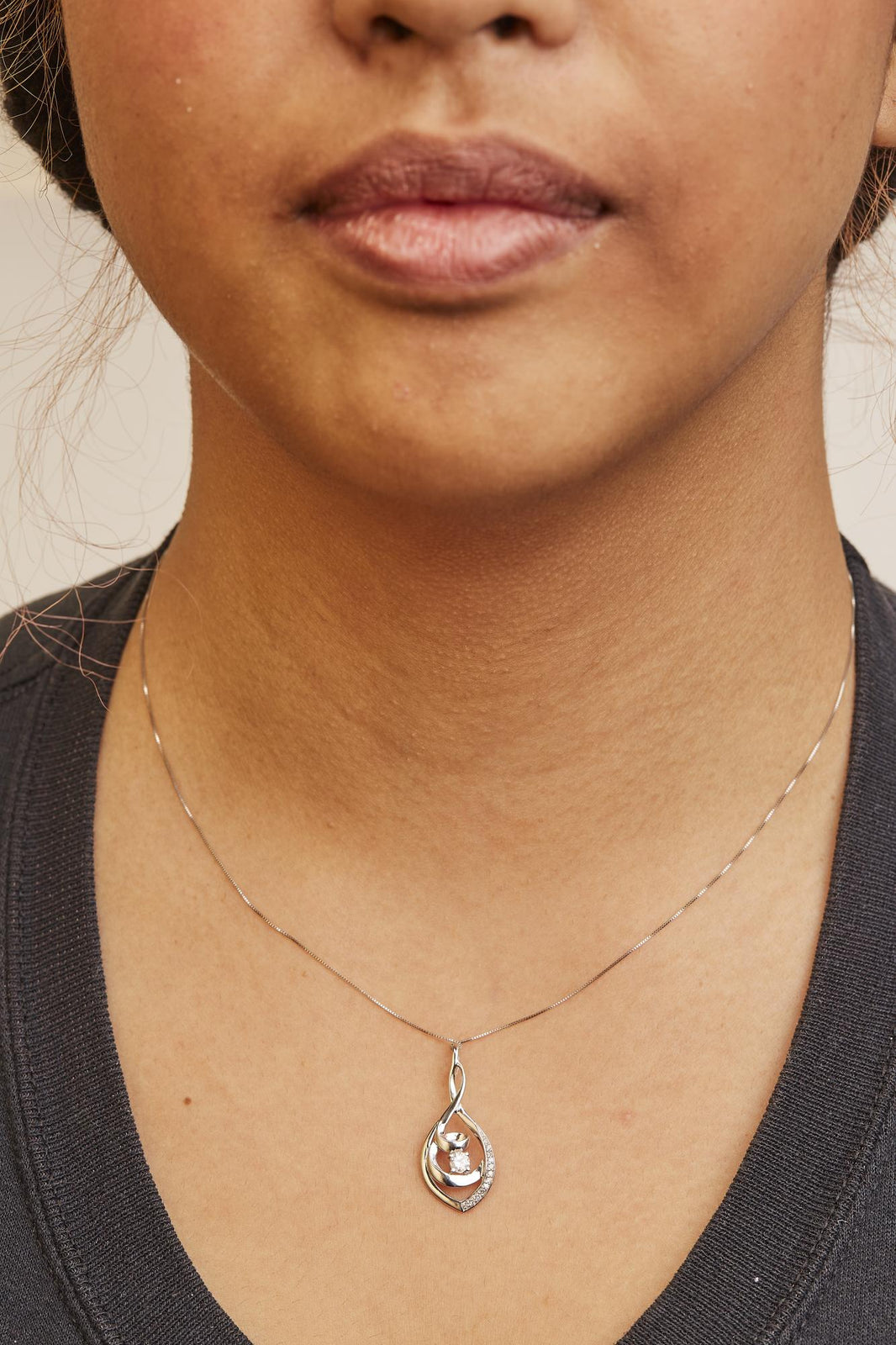 10K White Gold 1/4 Cttw Brilliant-Cut Round Diamond Spiral Link 18" Pendant Necklace (I-J Color, I2-I3 Clarity)-3